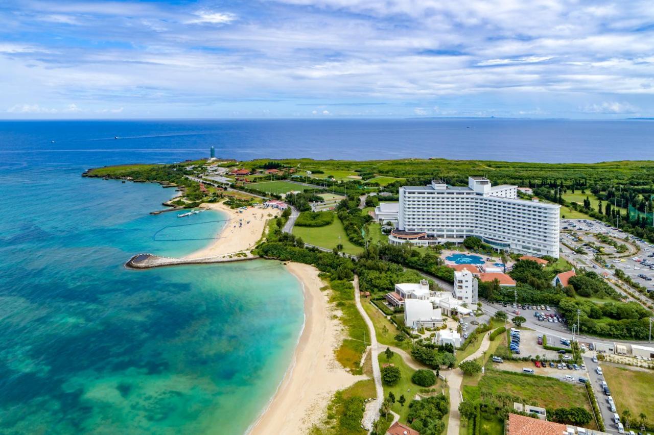 Royal Hotel Okinawa Zanpamisaki Yomitan Exterior foto